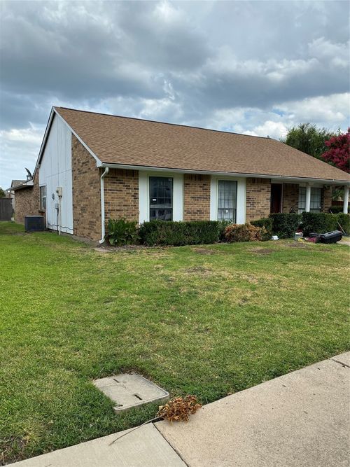 902 Maydelle Ln, Garland, TX, 75042-5623 | Card Image