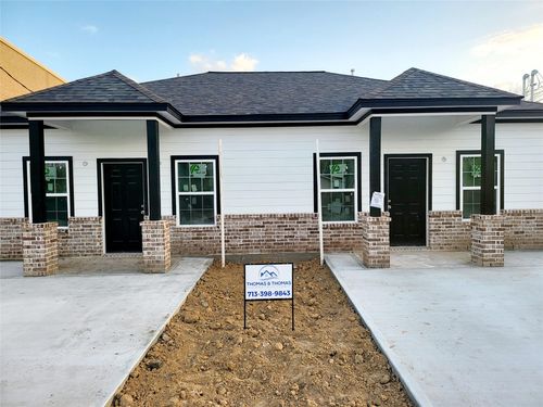 324 New Hampshire St, Houston, TX, 77029-4743 | Card Image