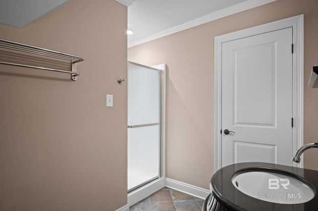 Bathroom | Image 36