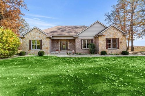 8749 Liberty Trace Ln, West Liberty, OH, 43357-9454 | Card Image