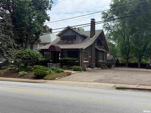 2125 Eastern Ave, Davenport, IA, 52803-2003 | Card Image
