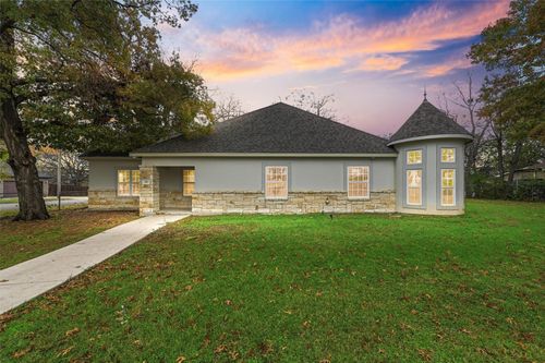 201 W Enon Ave, Everman, TX, 76140-3811 | Card Image