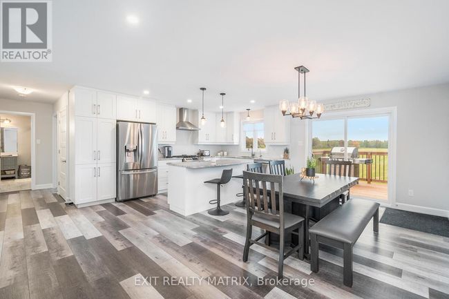 13 Glenco Rd, House other with 2 bedrooms, 1 bathrooms and 7 parking in St Andrews West ON | Image 6