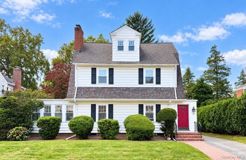 140 Kilburn Rd, Garden City, NY, 11530-1423 | Card Image