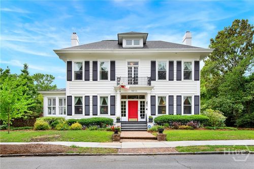 11 E 50th St, Savannah, GA, 31405-2142 | Card Image