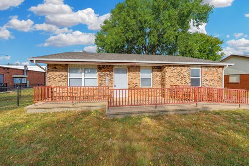 539 N Summitlawn St, Wichita, KS, 67212-3326 | Card Image