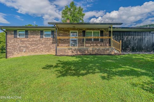 104 Apricot Rd, Cosby, TN, 37722-3026 | Card Image