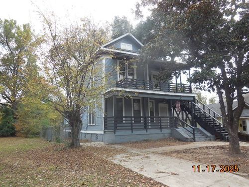 1083 Dalzell St, Shreveport, LA, 71104-2080 | Card Image