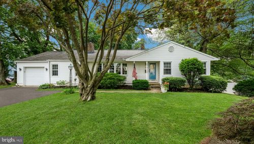1226 Brownsville Rd, FEASTERVILLE TREVOSE, PA, 19053-4551 | Card Image