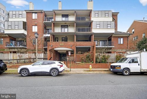 apt-204-1020 N Stafford St, ARLINGTON, VA, 22201-4633 | Card Image