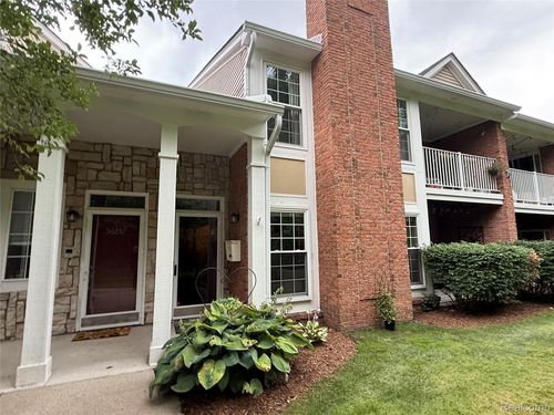 56665 Scotland Blvd, Shelby Township, MI, 48316-5037 | Card Image