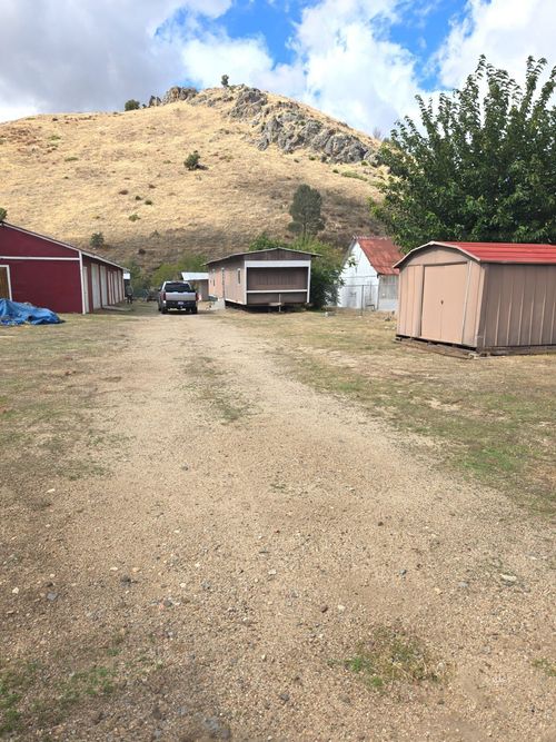 264-033-27 Kilbreth, Bodfish, CA, 93205 | Card Image