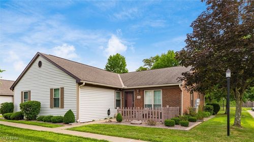 3573 Chesapeake Dr, Zanesville, OH, 43701-6438 | Card Image