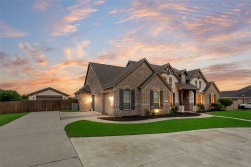 451 Holmes Ave, Waxahachie, TX, 75167-1211 | Card Image