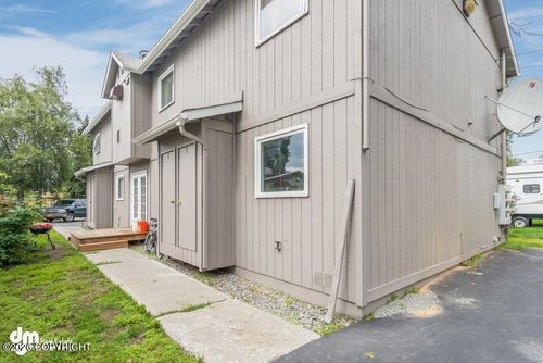 2-1125 Nelchina St, Anchorage, AK, 99501-4836 | Card Image
