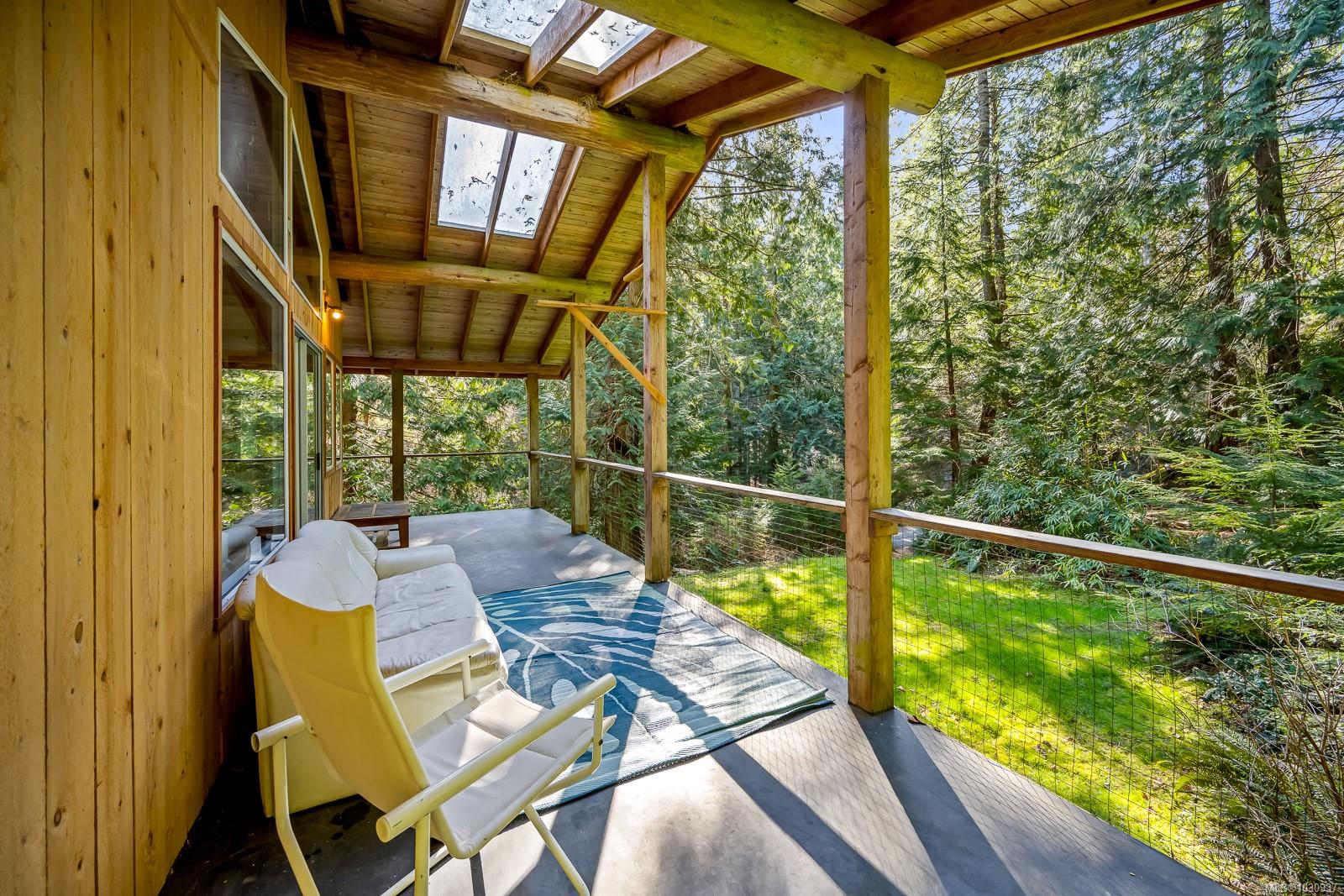 Residential in Cortes Island 3