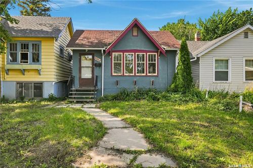 2250 Broder St, Regina, SK, S4N3S6 | Card Image