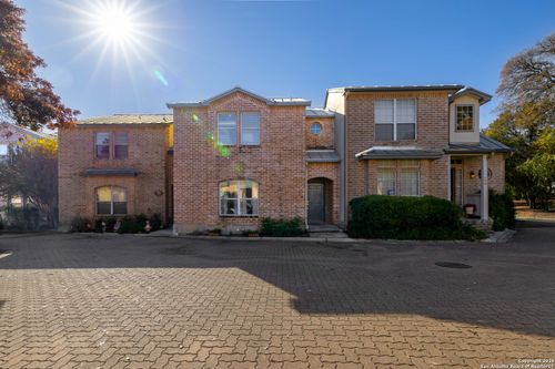 140 Oakwell Farms Pkwy, San Antonio, TX, 78218-1787 | Card Image