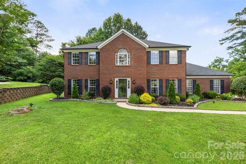 5302 Fairgrove Ln, Harrisburg, NC, 28075-8363 | Card Image