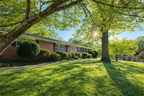 611 Heyward Rd, Anderson, SC, 29621-3326 | Card Image