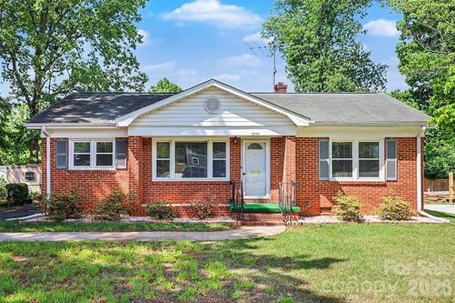 2240 Ashley Rd, Charlotte, NC, 28208-4660 | Card Image