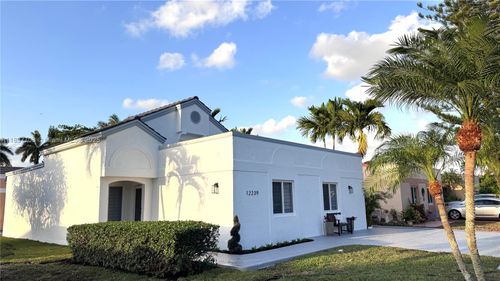 12239 Nw 7th St, Miami, FL, 33182-2004 | Card Image