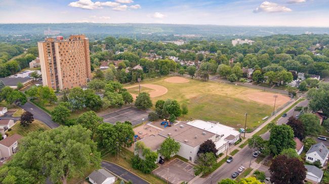 APT-405 - 1181 Edgcumbe Rd, Condo with 2 bedrooms, 1 bathrooms and null parking in Saint Paul MN | Image 52