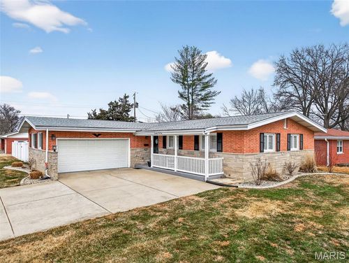 2602 W Adams St, Saint Charles, MO, 63301-4602 | Card Image