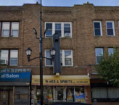 apt-3-1411 Summit Ave, Union City, NJ, 07087-6929 | Card Image