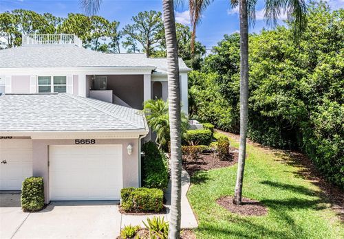 66-17-5658 Sheffield Greene Cir, SARASOTA, FL, 34235-2431 | Card Image