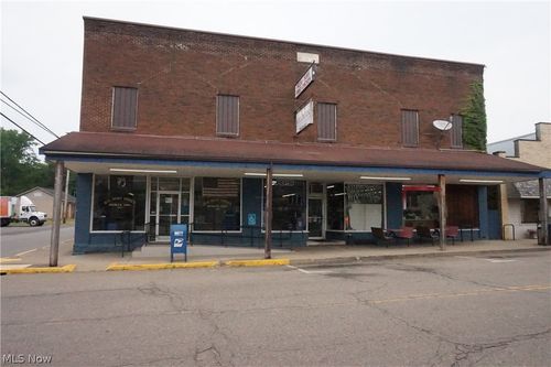 180 W Front St, Killbuck, OH, 44637-9804 | Card Image