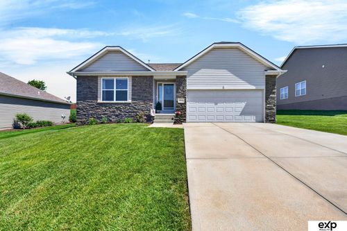 17212 Morgan Ave, Gretna, NE, 68028-3865 | Card Image