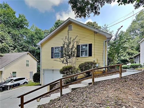 8458 Hightower Trl, Snellville, GA, 30039-6557 | Card Image