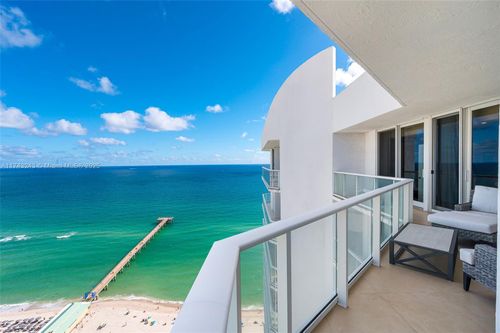 os35c-16485 Collins Ave, Sunny Isles Beach, FL, 33160-4535 | Card Image