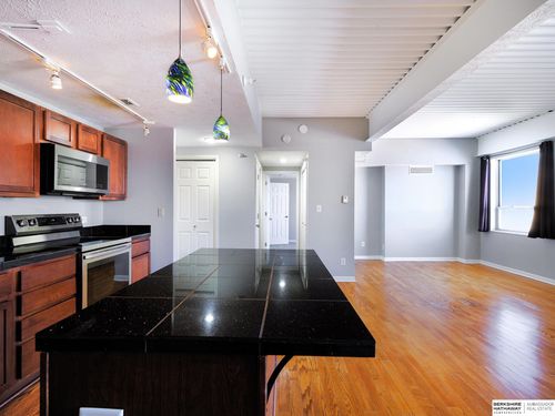 709-105 N 31st Ave, Omaha, NE, 68131-2663 | Card Image