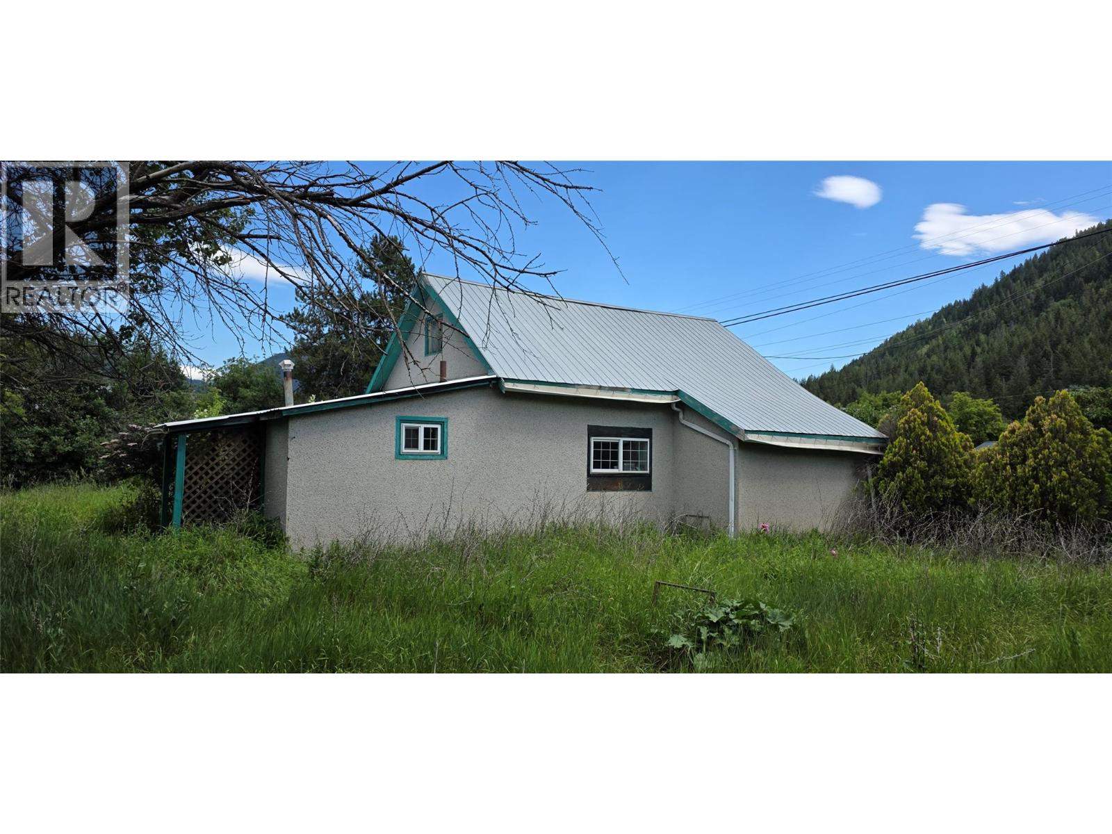 Residential in Falkland 3