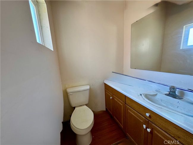 Half Bathroom downstairs | Image 22