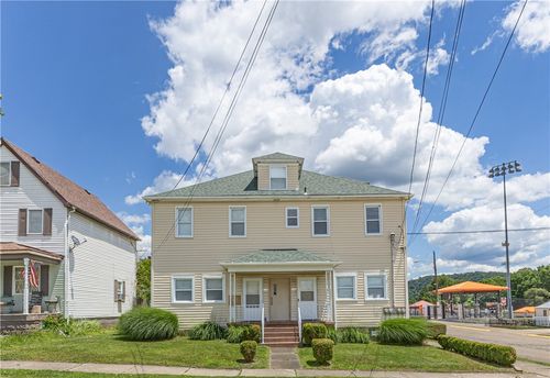 242-244 Center St, Springdale Boro, PA, 15144 | Card Image