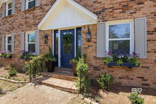 511 Wacker Ln N, Mobile, AL, 36608-5846 | Card Image