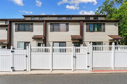 1962 Arthur Kill Rd, Staten Island, NY, 10312-1168 | Card Image