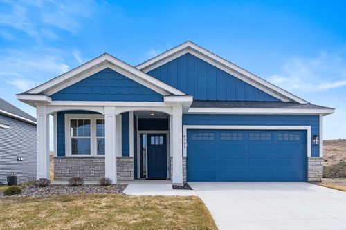 6701 Ridgeview Drive, Cannon Falls, MN, 55009 | Card Image