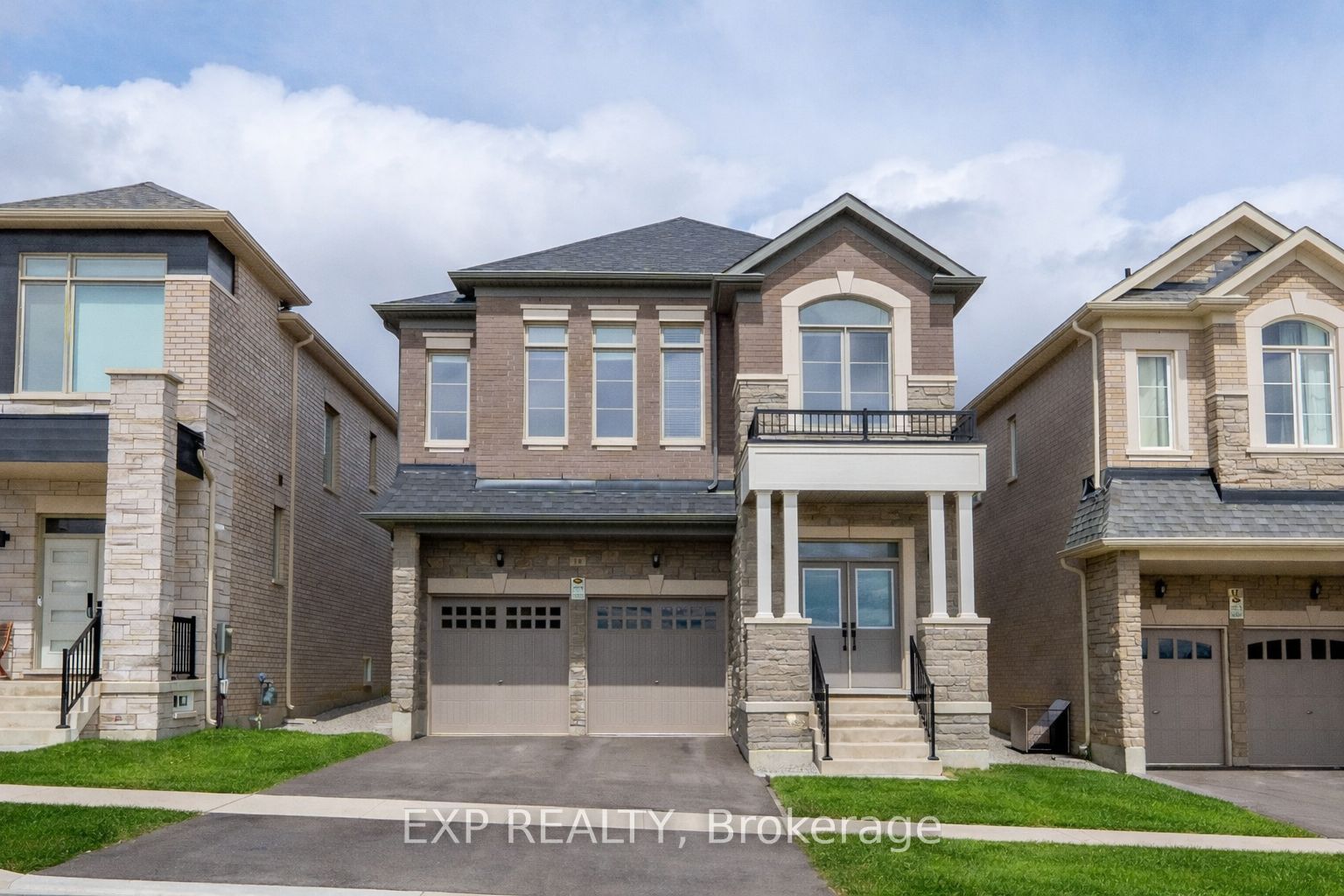 Residential in Richmond Hill 2
