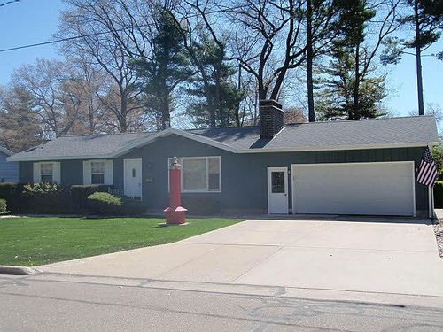 2254 Bluffton Ave, Muskegon, MI, 49441-1103 | Card Image