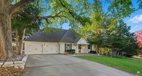 1521 Yorktown Cir, Manhattan, KS, 66503-7544 | Card Image