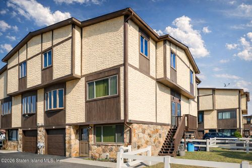 117 Morani St, Staten Island, NY, 10314-1644 | Card Image