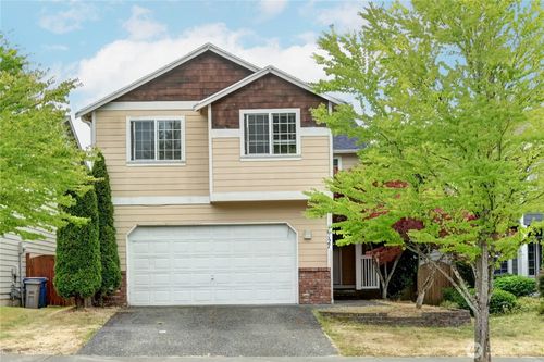 16127 Se 256th Pl, Covington, WA, 98042-4135 | Card Image