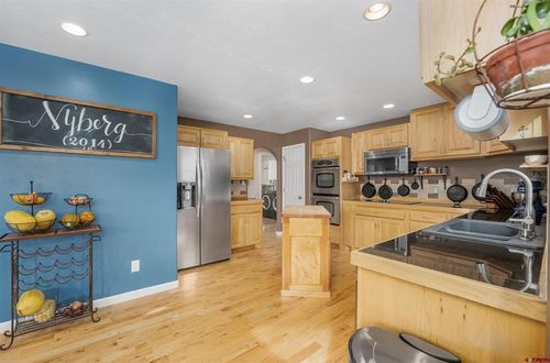 517 Dove Ranch Rd, Bayfield, CO, 81122-9779 | Card Image