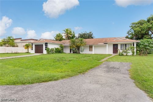 5067 27th Pl Sw, NAPLES, FL, 34116-7663 | Card Image