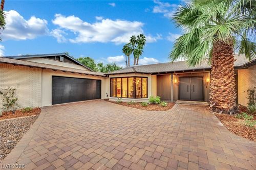 1244 Park Cir, Las Vegas, NV, 89102-2449 | Card Image