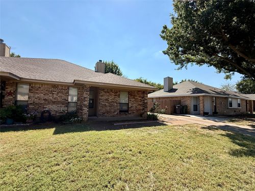 5431 Stagetrail Dr, Arlington, TX, 76017-2034 | Card Image